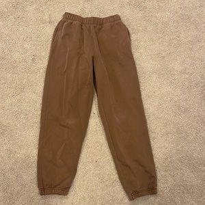 American Eagle Sweatpants/Joggers (Brown)